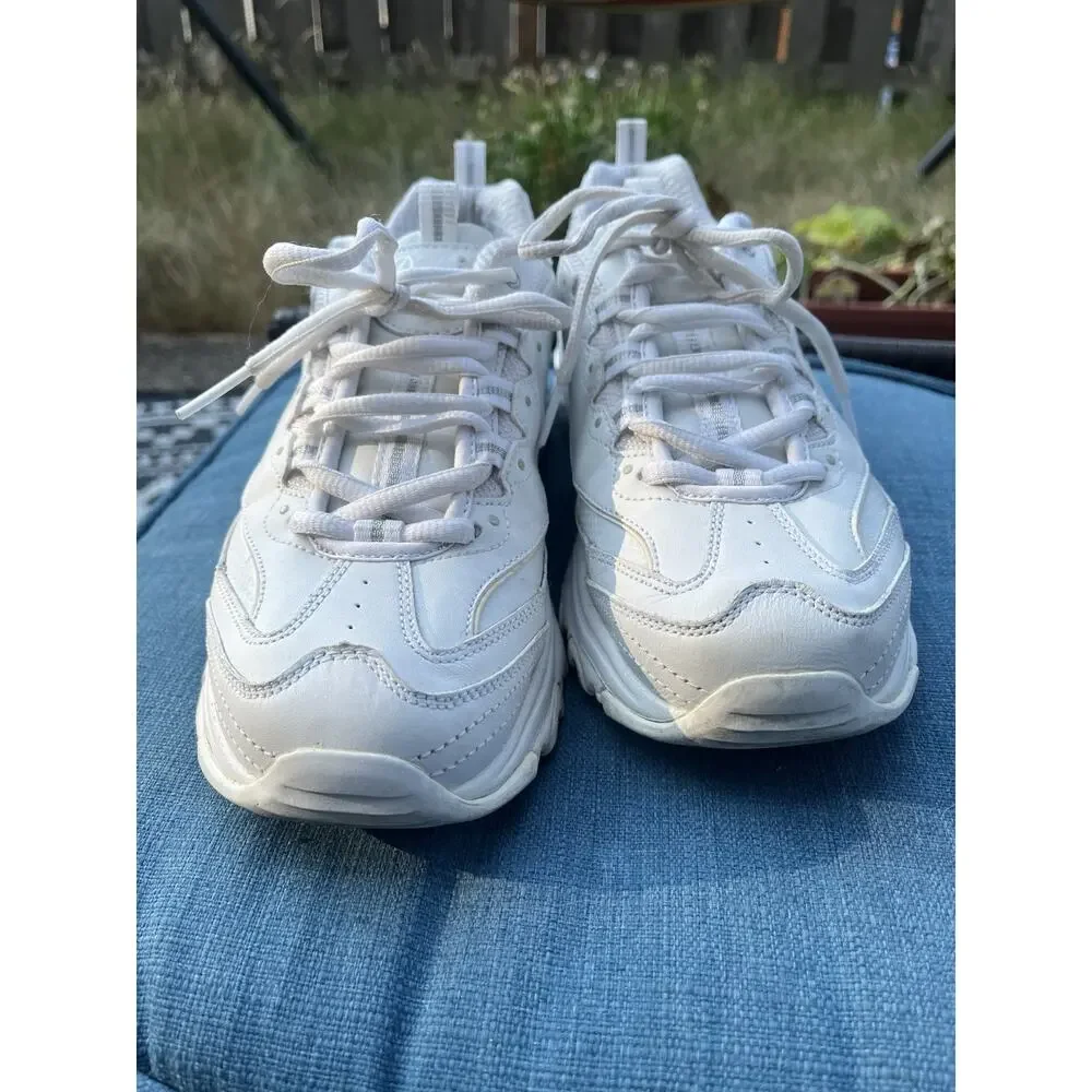 Skecher’s D’Lites Air Cooled Memory Foam Sneakers Size 9.5